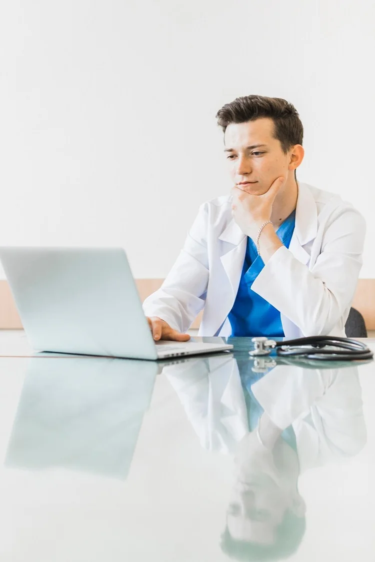Why Generic SEO Fails in Pharmaceutical Markets